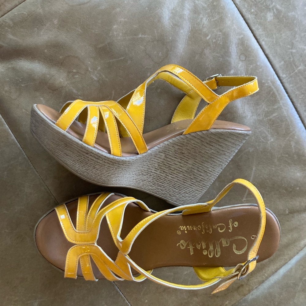 Callisto of California wedges size 6 barely worn